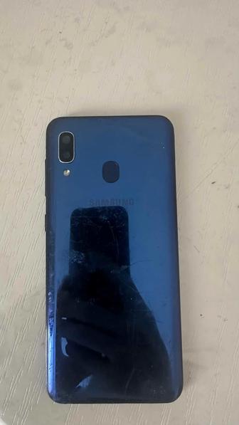 Телефон Samsung