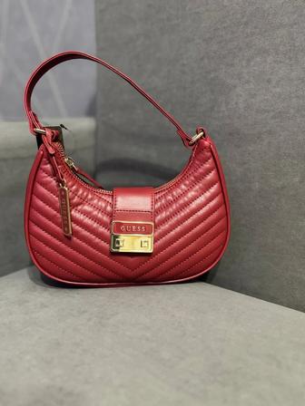 Сумка Guess
