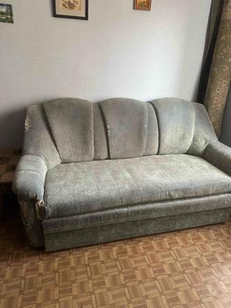 Отдам бесплатно тройку диваны и кресло