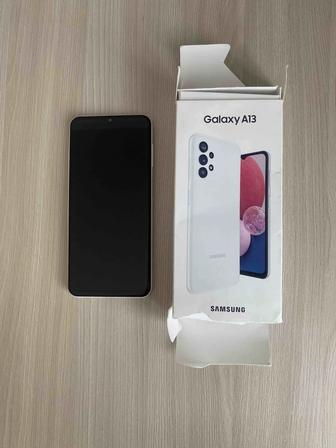 Продам смартфон Samsung Galaxy A13 128GB