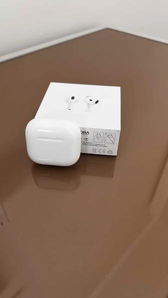 AirPods 4 оригинал