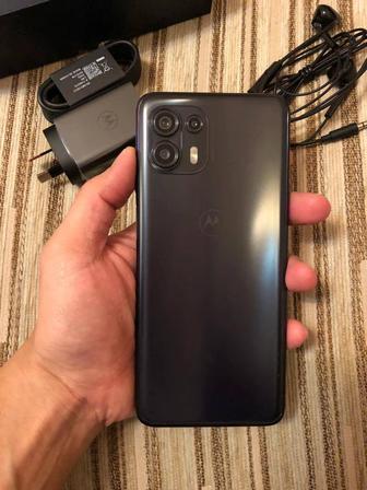 Продаю Motorola edge 20 fusion моб.