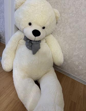 Продам мишку примерно 1,80см