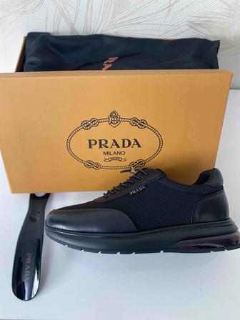 Мужские кроссовки 39