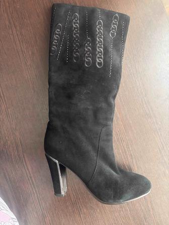 Продаю зимние сапоги европейка