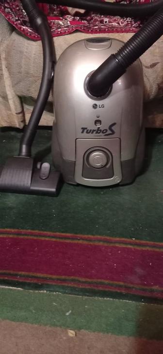 Пылесос LG Turbo-S