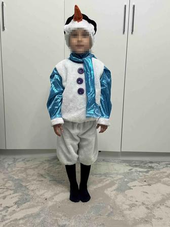 Продам новогодний костюм Снеговика
