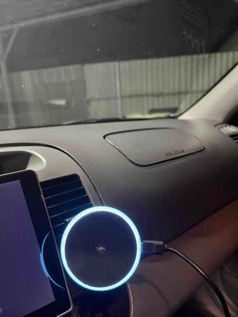 Авто держатель для телефона с зарядкой беспроводной
