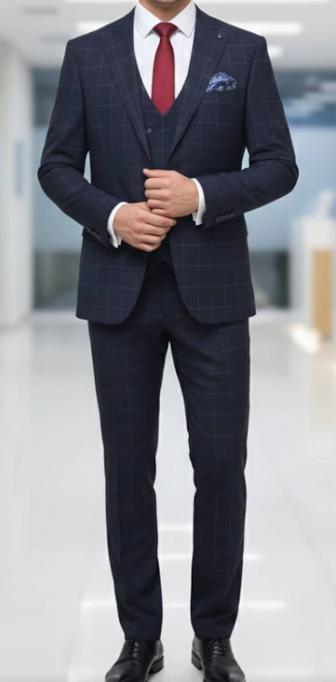 Костюм тройка размер L