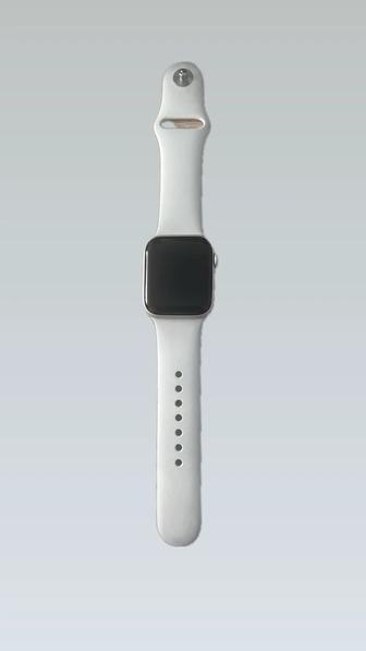 Продаются Apple Watch SE 40 mm