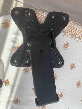 Продам кронштейн