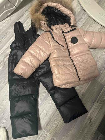 Продам комбинезоны детские