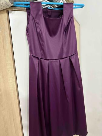 Продам платье женское