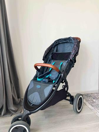 Продам коляску в отличном состоянии