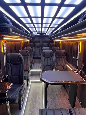 Микроавтобус Мерседес спринтер