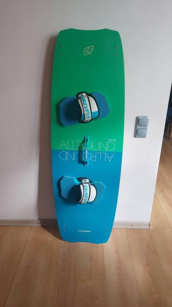 Кайтборд доска для кайтсерфинга