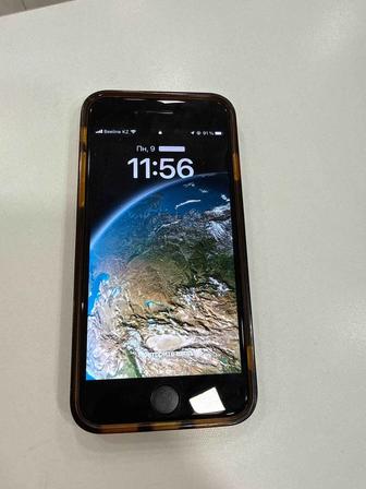Продам iPhone 8 64 черный