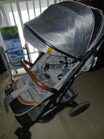 Продам коляску Teknum