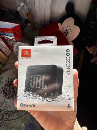 Продам колонку JBL Go essential