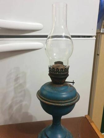 Лампа керосиновая.