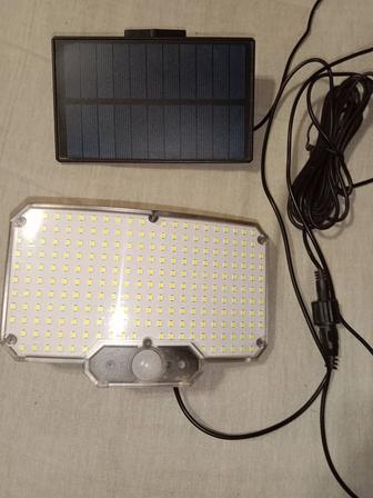 Продам светильник на солнечной батарее.