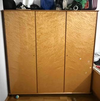 Платяной шкаф