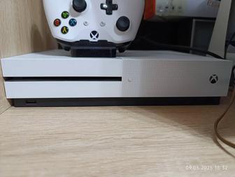 Продам xbox one s 1tb с геймпадом