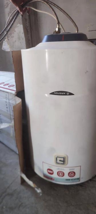Продам водонагреватель в отличном состоянии