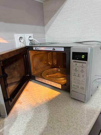Продам микроволновую печь