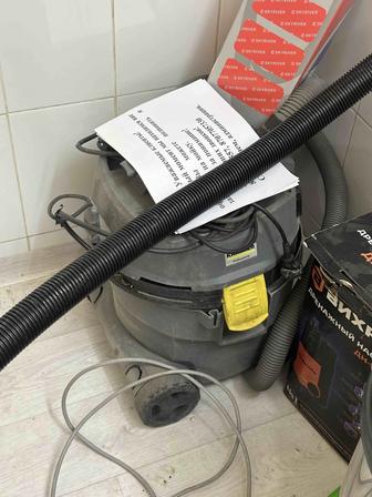 Продается пылесос karcher