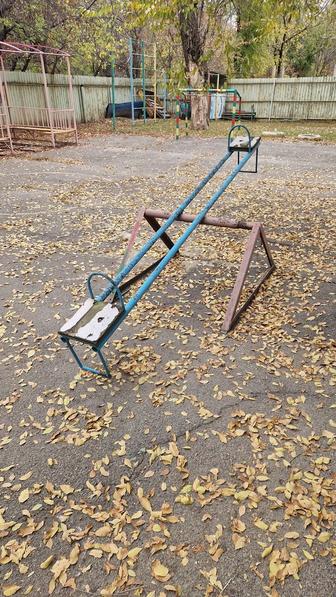 Продам качелю