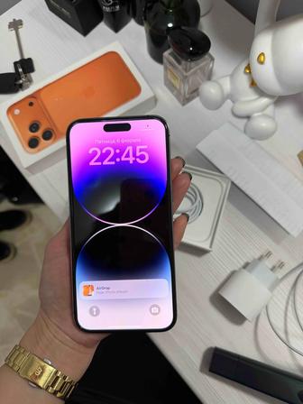 Продаю 14 про max 256 гб. Коробка есть.