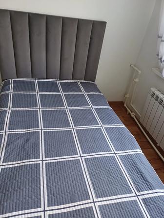 Кровать полтора спальная