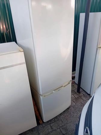 Продам холодильник Бирюса б/у.