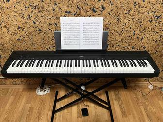 Цифровое пианино Yamaha P-45B с чехлом