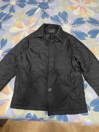 Женская осенне весеннюю куртку