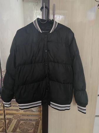Бомбер Куртка