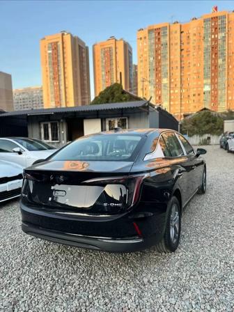Аренда hongqi e-qm5 для Яндекс такси