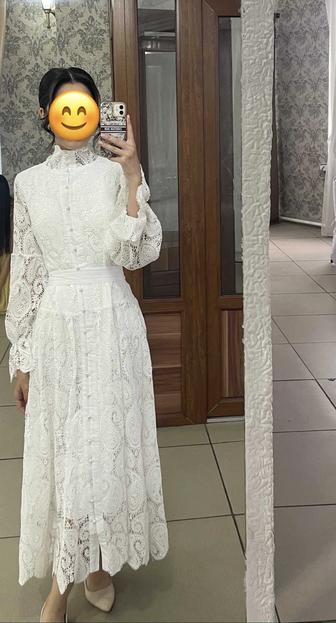 Платья вечерние