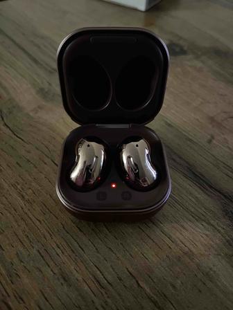 Наушники Samsung Galaxy buds live