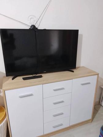 Комод с телевизором продам в отличном состоянии