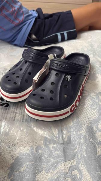 Продам Кроксы