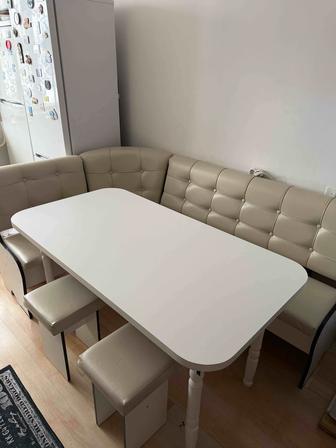 Срочно продам кухонный уголок!!