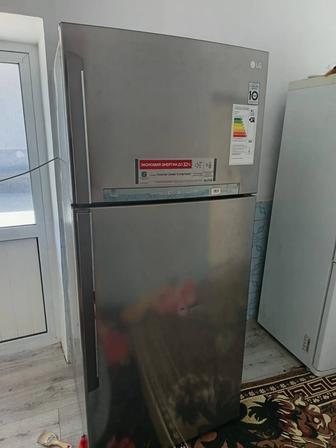 Продаётся холодильник