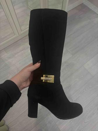 Продам хорошие сапоги замш натуралка, европейка, мех цигейка натуральная