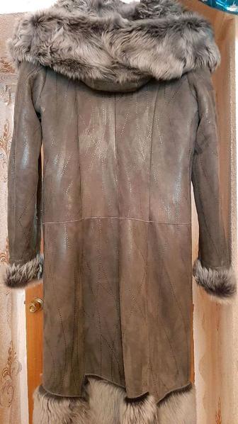 Женскую натуральную дубленку