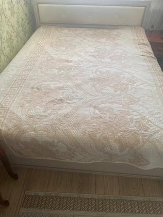 Продаю двухспальную кровать