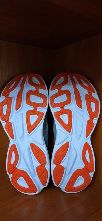 Оригинальные кроссовки