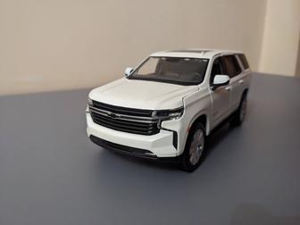 Машинка Chevrolet Tahoe