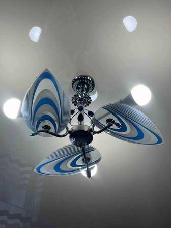 Продам тюль и люстру